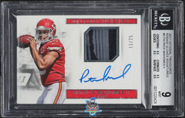 2017 National Treasures Gloves Patrick Mahomes II ROOKIE PATCH AUTO 13 of 25 #RG-2PM BGS 9 Auto 10 0011220428