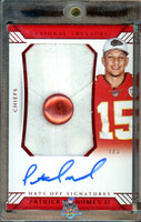 2017 Patrick Mahomes Raw National Treasures Rookie Hats Off Auto #RH2PM /3