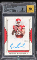 2017 National Treasures Patrick Mahomes Rookie Auto Gold /25 BGS 9 10