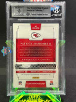 2017 Patrick Mahomes BGS 9 10 National Treasures Rookie Auto #RS2PM /99