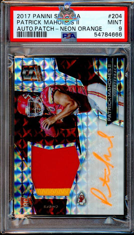 2017 Patrick Mahomes PSA 9 Spectra Neon Orange Rookie Patch Auto #204 4/5