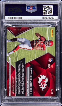 2017 Patrick Mahomes PSA 10 Spectra Immense Material Neon Green #11 4/15