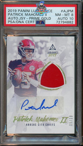 2019 Patrick Mahomes PSA 8 10 Luminance Jersey Auto Prime Gold #AJPM 9/10
