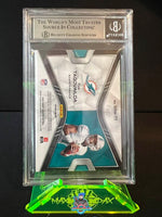 2020 Panini Spectra Tua Tagovailoa Rising Rookie Materials Gold Laundry Tag NFL Shield #RRM-TT 1 of 1 BGS 9 0016859410