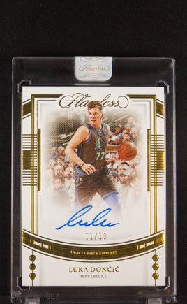 2022 Panini Flawless Luka Doncic Draft Gems Signature Gold #DGS-LKD 1 of 10 UG